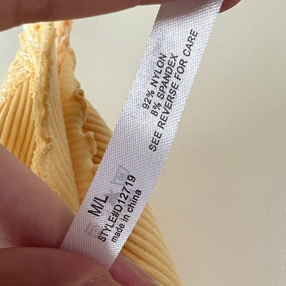 Yellow lace tami top, size M/L - Picture 5 of 8